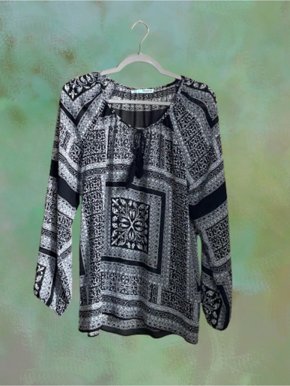 Maurices sheer black & white patterned peasant top w/ tie front sz L